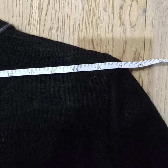 CHANEL Uniform Bow Cardigan with CC Pocket - Picture 6 of 8